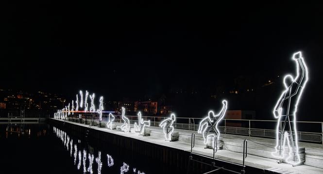 Lichtinstallationen quer durch die Altstadt, fotografiert am Dienstag, 28. Oktober 2025, in Schaffhausen. (Roberta Fele / Schaffhauser Nachrichten)