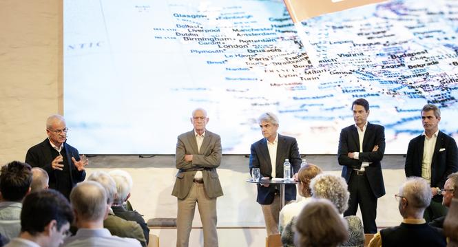 Pdoumsdiskussion im Meetingpoint am Herrenacker zur Bilaterale III, die FDP Schaffhausen ein. Ausgewiesene Experten diskutieren kontrï¿ï¾¤r. Mit Prof. Dr. Giorgio Behr, Unternehmer, Stefan Brupbacher, Direktor Swissmem, Markus Somm, Journalist, Ver
