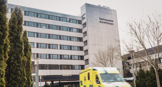 Blick auf das Kantonsspital Schaffhausyen mit Notfallaufnahme, am Freitag, 18. Maerz, 2022. (Melanie Duchene / Schaffhauser Nachrichten)