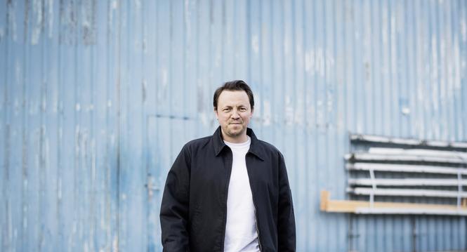 Phenomden ï¿ï¾«10 Sacheï¿ï¾», Label One Ton, Offizielles Pressefoto, zur Verwendung fï¿ï¾¼r Presse und Medien fï¿ï¾¼r Berichterstattung ï¿ï¾¼ber neue Single ï¿ï¾«10 Sacheï¿ï¾».
Co
