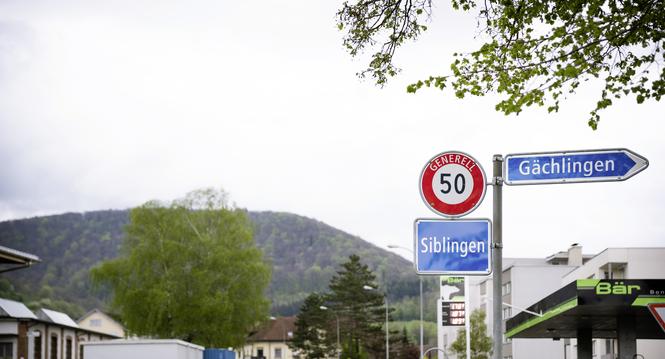 Ortsschild am Eingang von Siblingen, fotografiert am Montag, 15. April 2024 in Siblingen (Lea Biedermann / Schaffhauser Nachrichten)