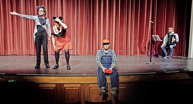 Hauptprobe, 60 Jahre Altra, Stadttheater Schaffhausen, 18.12.2025, Schaffhausen (Roger Hofstetter/Schaffhauser Nachrichten)