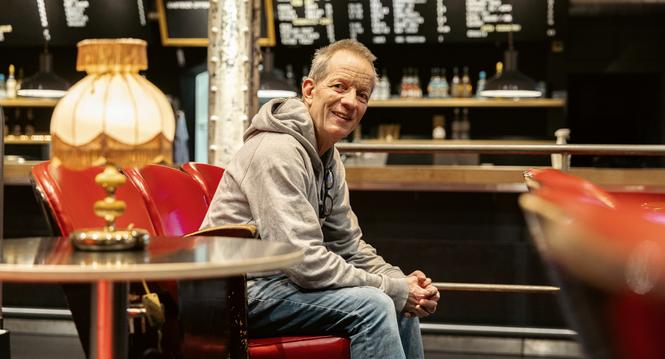 Hannes Moser ist Projekteur am Filmfestival Schaffhausen in der Kammgarn, fotografiert am Dienstag, 13. Januar 2025, in Schaffhausen. (Roberta Fele / Schaffhauser Nachrichten)