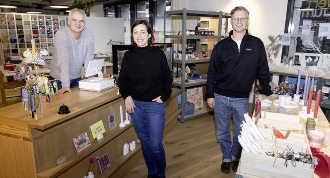 Neuer Laden mit Werkstatt von diheiplus, v.l. Andreas Gutmann (Vorsitzender der Geschï¿ï¾¤ftsleitung), Carmen Duss (Mitglied der Geschï¿ï¾¤ftsleitung), Thomas Ruhe-Zï¿ï¾¶lle (Mitglied der Geschï¿ï¾¤ftsleitung), Freitag, 23.01.2