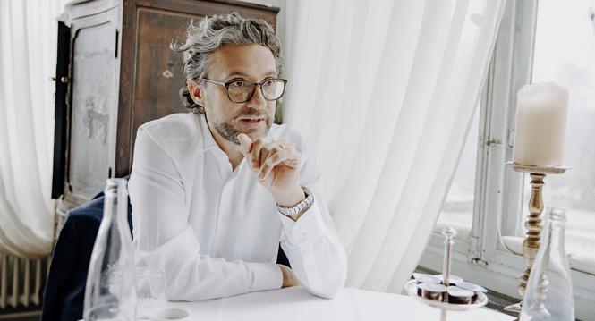 Andrin Willi ist Hotelexperte in Zï¿ï¾¼rich Wohnhaft, das Hotel Parkvilla ist sein Lieblings Hotel in Schaffhausen, fotografiert am Dienstag, 10. Februar 2026, in Schaffhausen. (Roberta Fele / Schaffhauser Nachricht
