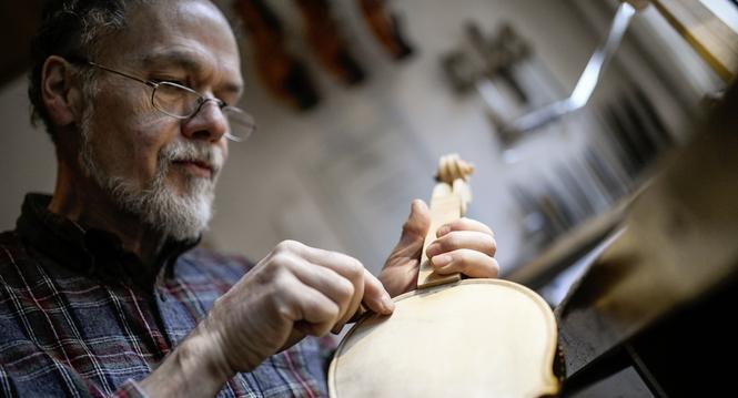 Zu Besuch im Atelier von Geigenbauer Klaus Martin Kuhn, am Freitag, 31. Januar 2020, in Diessenhofen. (Melanie Duchene / Schaffhauser Nachrichten)