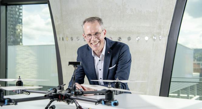 Dï¿ï¾¼bendorf 15.04.2025 - Matthias Sulzer, fotografiert im NEST. ï¿ï¾© Marion Nitsc