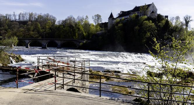 Kï¿ï¾¤nzeli wegen Baustelle geschlossen, Donnerstag, 09.04.2026, Neuhausen am Rheinfall (Roger Hofstetter/Schaffhauser Nachricht