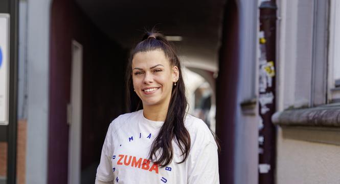 Viviane Moscillo organisiert die dritte Zumba-Fitnessparty im Klub8. Fotografiert am Donnerstag, 9. April 2026 in Schaffhausen. (ENYA DALLE FESTE / SCHAFFHAUSER NACHRICHTEN)