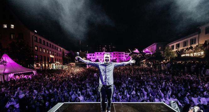 Bastille auf Main Stage beim Stars In Town AG fotografiert am Wednesday, 07.08.2019.(Julius Hatt for Stars In Town AG)