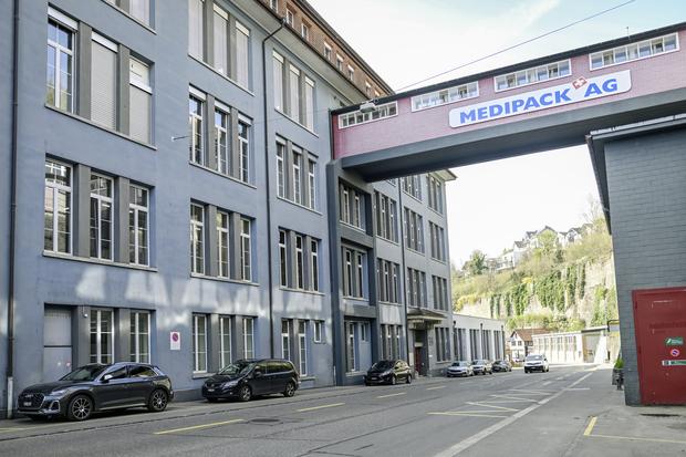 Rundgang durch die Produktion der Mediapack AG an der Mï¿ï¾¼hlenstrasse, am Dienstag, 08. April 2025. (Melanie Duchene / Schaffhauser Nachricht