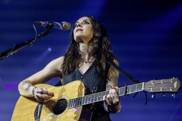 Scottish singer-songwriter Amy Macdonald performs on stage on the opening night of the music festival Baloise Session in Basel, Switzerland, on Friday, October 17, 2025. (KEYSTONE/Georgios Kefalas)