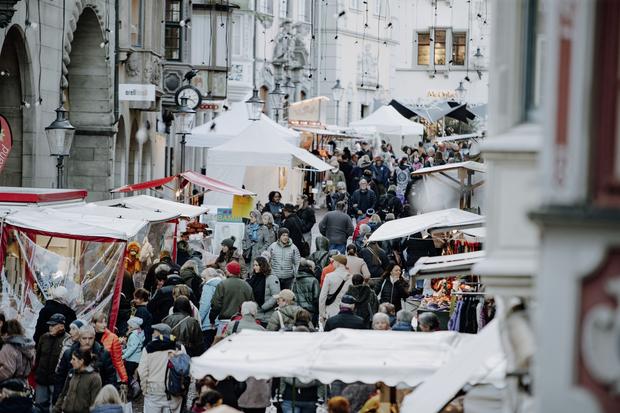 Martinimarkt in der Schaffhauser Altstadt, fotografiert am Mittwoch 15. November 2023, in Schaffhausen. (Roberta Fele / Schaffhauser Nachrichten)