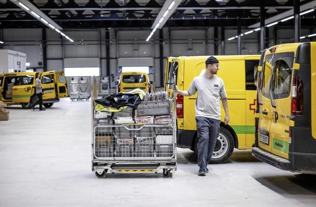 Reportage aus der Annahmestelle Logistik der Post, fotografiert am Mittwoch, 12. November 2025, in Beringen. (Roberta Fele / Schaffhauser Nachrichten)