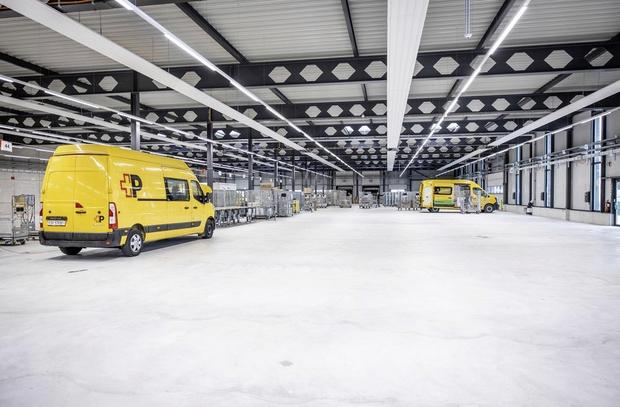 Reportage aus der Annahmestelle Logistik der Post, fotografiert am Mittwoch, 12. November 2025, in Beringen. (Roberta Fele / Schaffhauser Nachrichten)