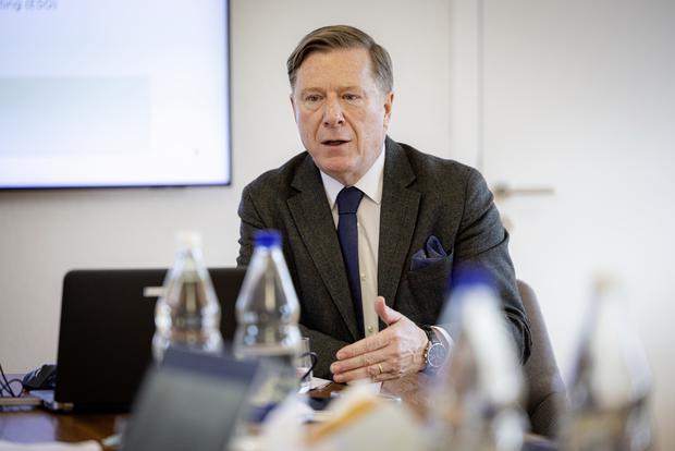 Medienkonferenz Jahresabschuss 25. Ersparniskasse, Hannes Germann und Claudio Steffenoni, Vorsitzender der Geschï¿ï¾¤ftsleitung. Fotografiert am Dienstag, 17. Februar 2026, in Schaffhausen. (Roberta Fele / Schaffhauser Nachricht