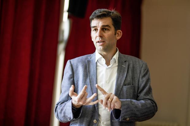 Jens Lampater an der Medienkonferenz zur Vorstellung des Programm 2022/23 im Stadttheater Schaffhausen , am Dienstag, 31. Mai, 2022. (Melanie Duchene / Schaffhauser Nachrichten)