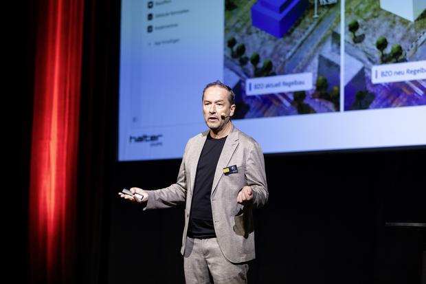 18. Immobilien-Event der Schaffhauser Kantonalbank, Markus Mettler (Delegierter des VR Halter Gruppe AG und Verwaltungsratsprï¿ï¾¤sident Halter AG), Donnerstag, 04.06.2026, Schaffhausen (Roger Hofstetter/Schaffhauser Nachricht